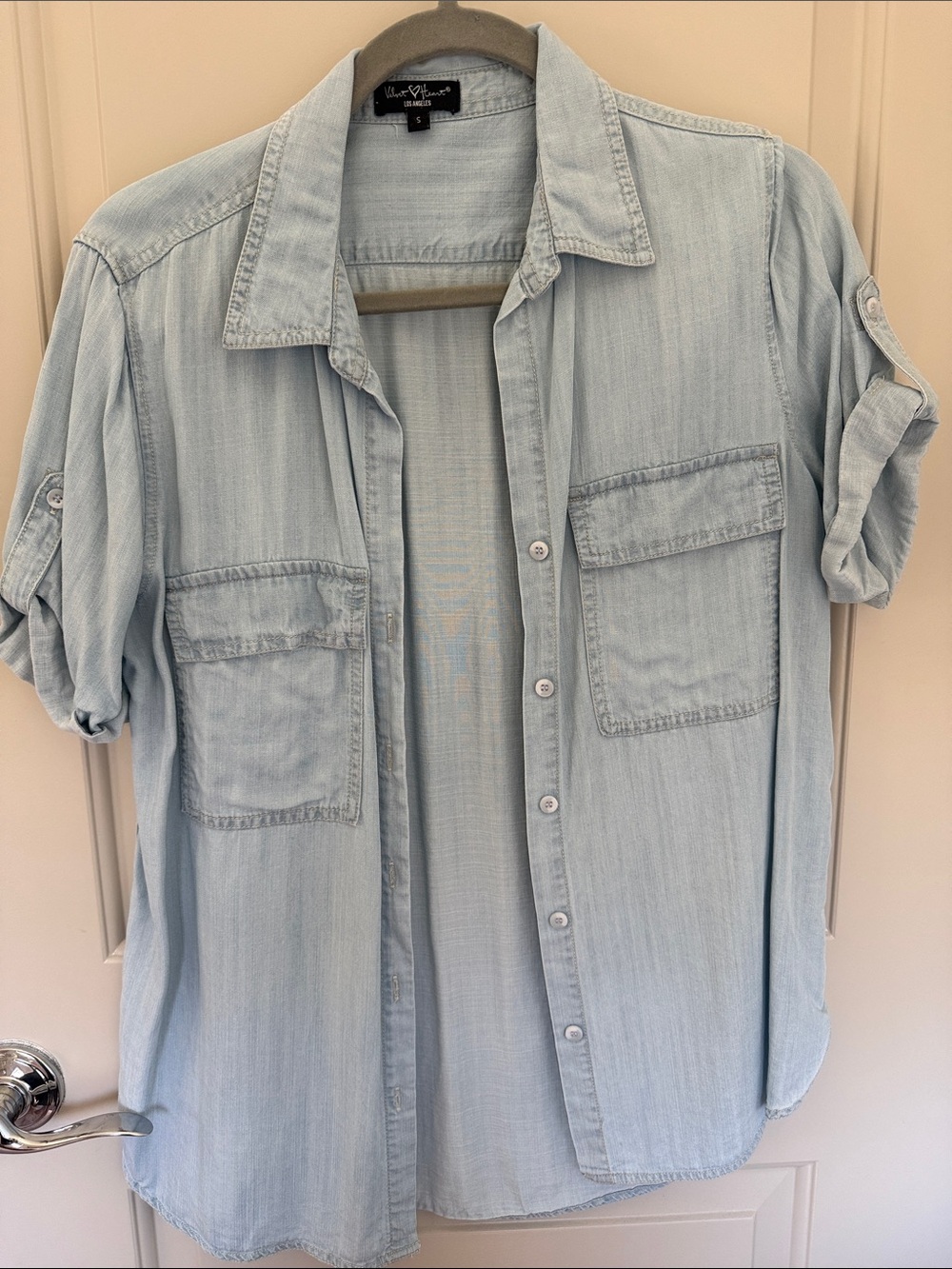 Velvet Heart short sleeve chambray short sleeve shirt small like new